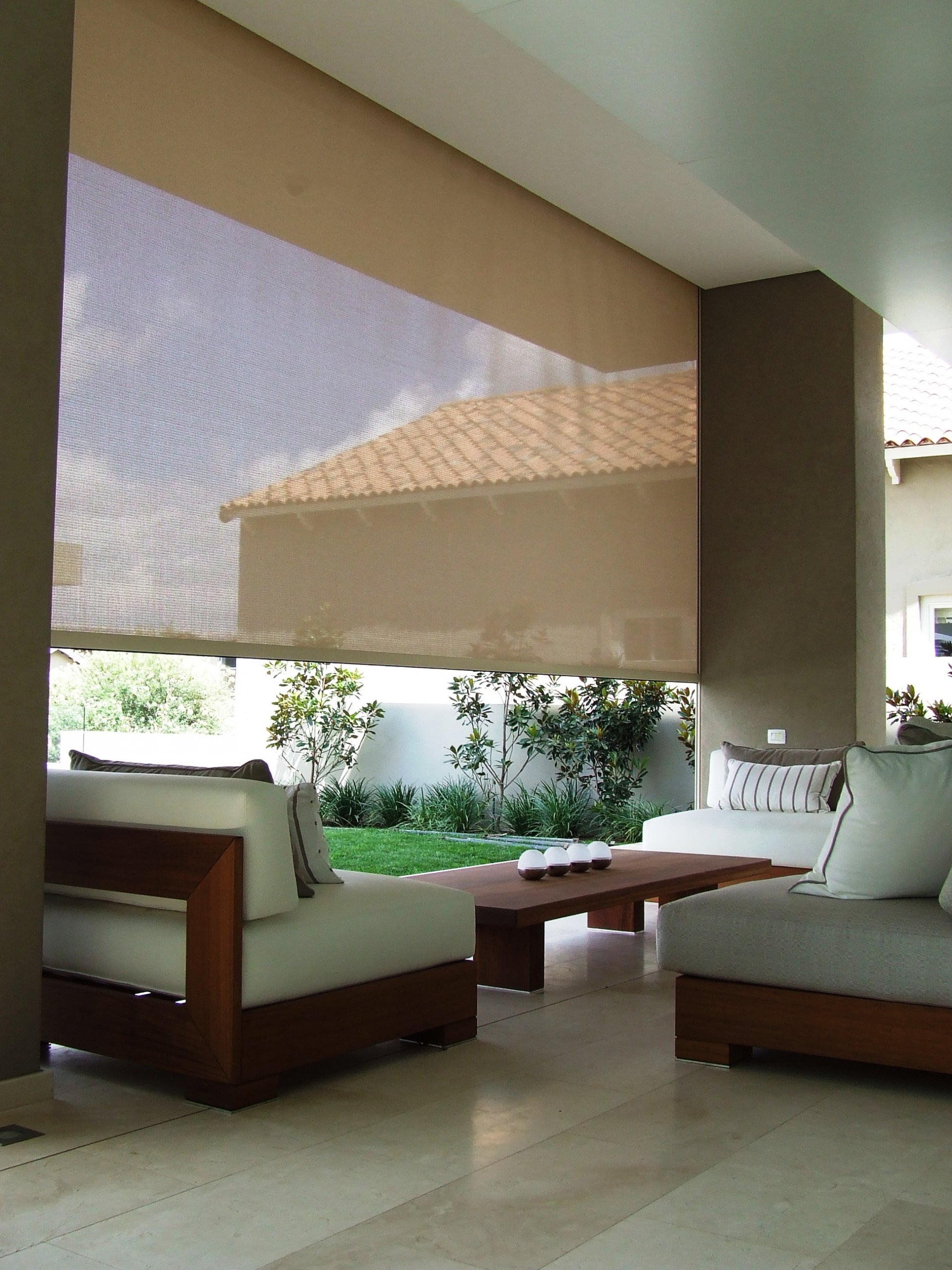 luxury patio screen in cape town with beautiful lighting